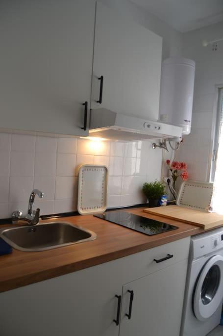Cozy And Well Connected Apartment Севилья Экстерьер фото