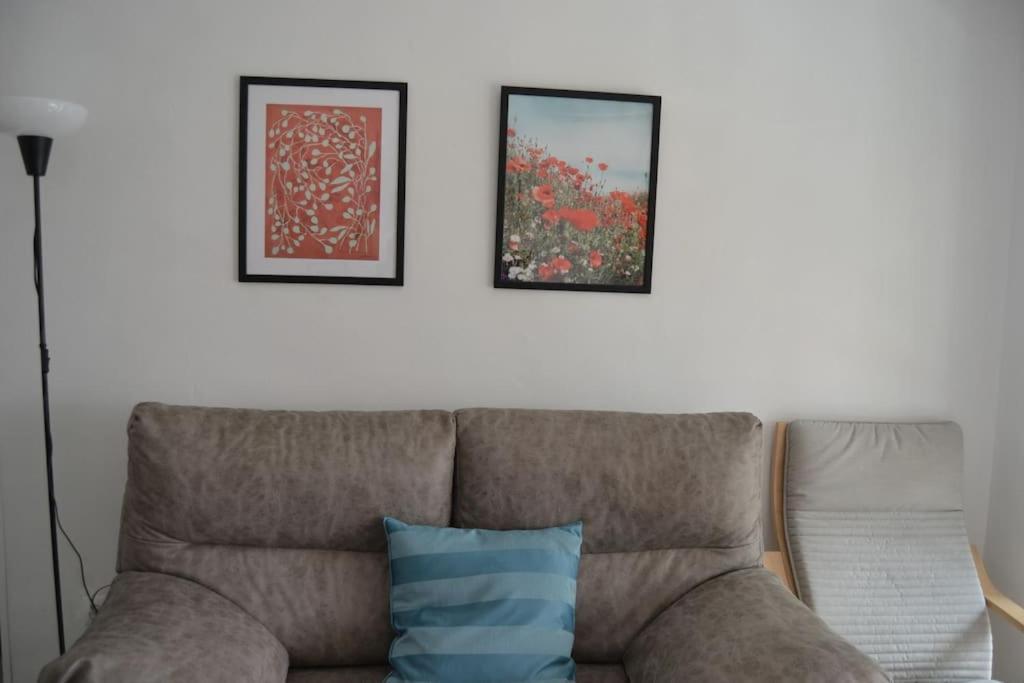 Cozy And Well Connected Apartment Севилья Экстерьер фото